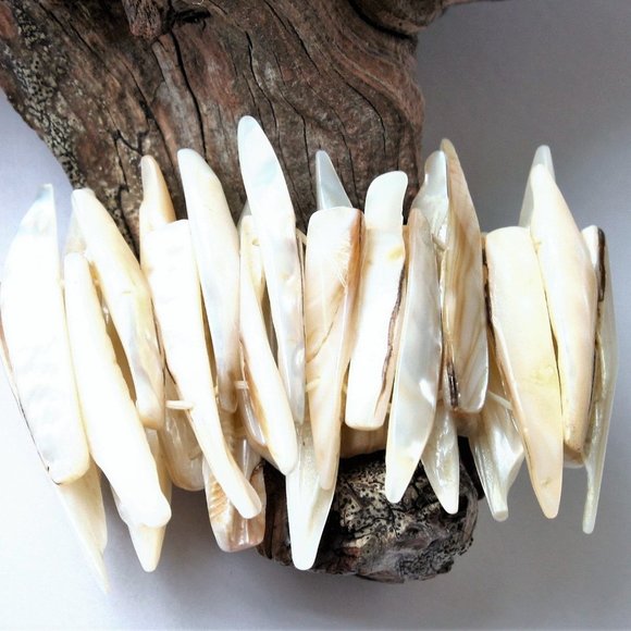 "Shark Bite" Stretch Bracelet XS-S Mother of Pearl Abalone Shell Natural White - Picture 3 of 6